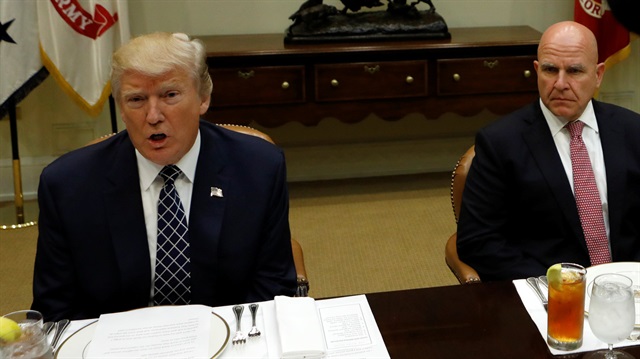 ABD Başkanı Donald Trump ve Ulusal Güvenlik Danışmanı Raymond McMaster
