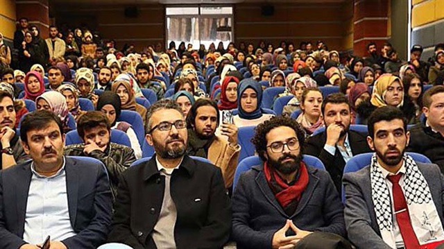 Filistinli yönetmen Nawras Abu Saleh, filmiyle ilgili Karabük Üniversitesi'nde konuştu.