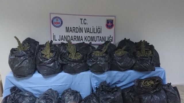 Jandarma ekiplerinin ele geçirdiği uyuşturucu maddeler