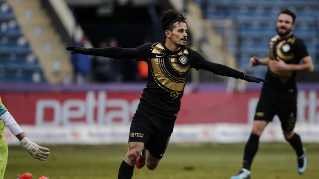 Serdar Gürler bu sezon Osmanlıspor formasıyla çıktığı 19 resmi maçta 8 gol atarken 5 de asist kaydetti.