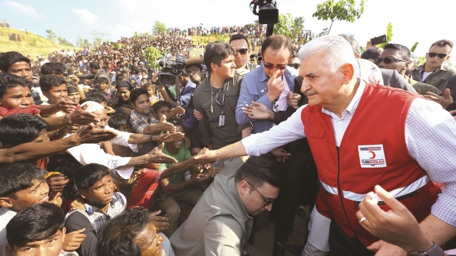 Arakanlı Müslümanların yaşadığı drama dikkat çeken Başbakan Yıldırım, “Burası insanlığın artık yok olduğu bir yer. Dolayısıyla insanlık bugün harekete geçmeyecekse ne zaman harekete geçecek” diye sordu. 