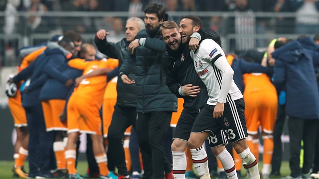 Beşiktaşlı futbolcular Porto maçından sonra böyle sevinmişti.