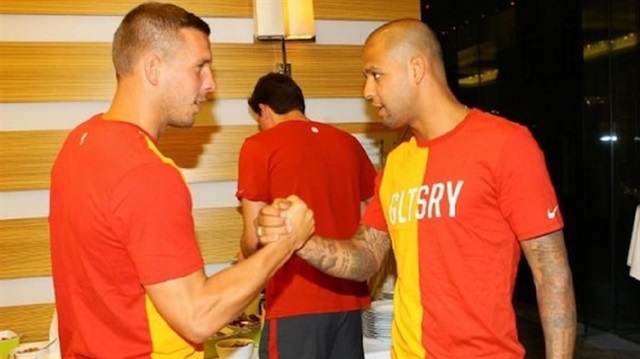 Lukas Podolski Galatasaray'da oynadığı dönemde Fatih Terim'le çalışamamıştı. Melo ise Terim'le önemli başarılara imza atmıştı.