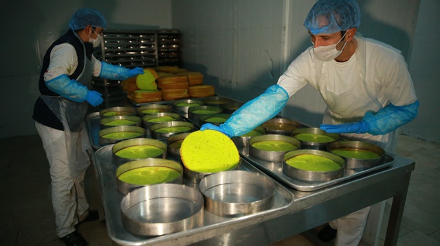 Aylık 10 milyon porsiyon pasta üreten firma bunun yüzde 40'ını ihraç ediyor.
