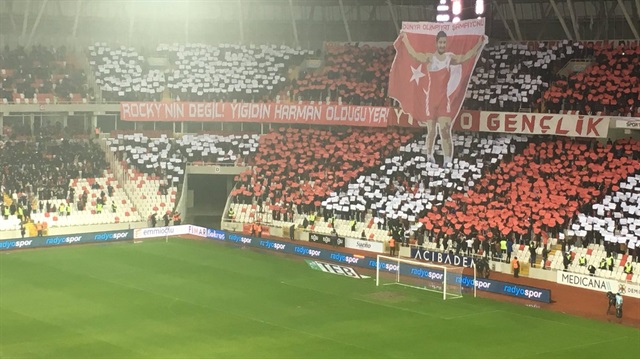 Sivasspor Taraftarindan Galatasaray A Koreografi Gondermesi