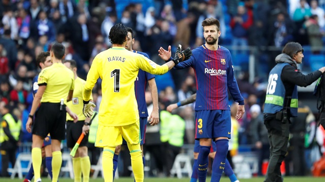 Soccer Football - La Liga Santander - Real Madrid vs FC Barcelona - Santiago Bernabeu