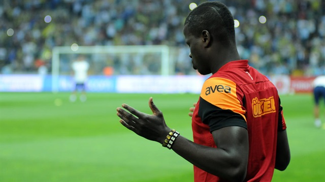 2011 yılında Galatasaray'a transfer olan Eboue sarı-kırmızılı formayla 101 maçta forma giymiş ve 5 gol 12 asistlik bir performans sergilemişti.