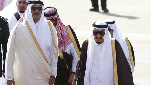 Katar Emiri Temim bin Hamad El-Sani ve Suudi Arabistan Kralı Selman bin Abdülaziz