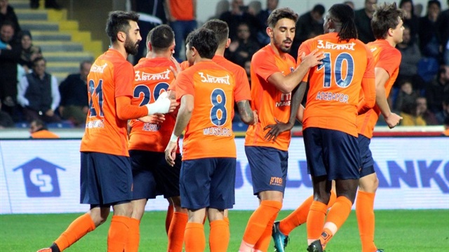 Medipol Başakşehir ligde ilk yarıyı lider tamamladı.