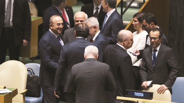 Dışişleri Bakanı Mevlüt Çavuşoğlu, BM'deki oylama öncesinde de temaslarını sürdürmüştü.