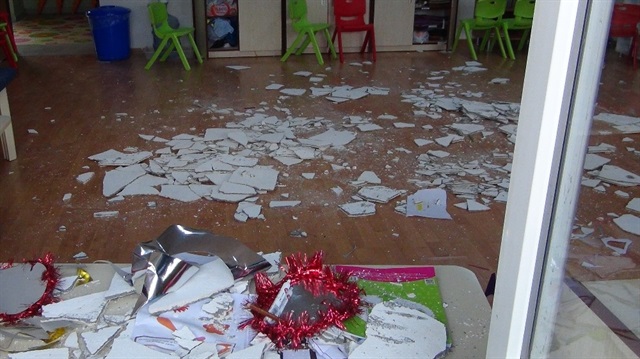 Tavanın çökmesinin ardından okul bu hale geldi. 