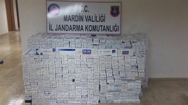 Mardin İl Jandarma ekipleri bir ihbar üzerine yaptığı aramada 14 bin 600 paket kaçak sigara yakaladı.
