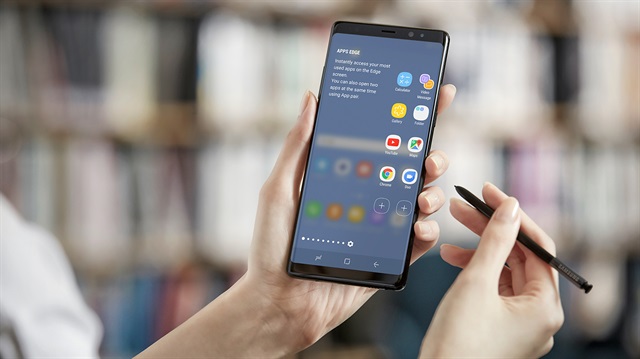 Güney Koreli teknoloji devi Samsung'un gözde cihazı olan Note 8 cihazlarından bazıları, batarya sorunu yüzünden kullanılamaz hale geldi.