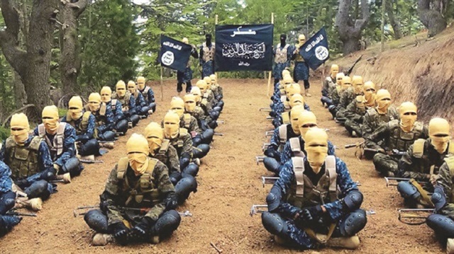 "الجيش السوري الجديد" ستار داعش الأمريكي المبشوه في سوريا