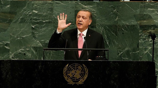Cumhurbaşkanı Erdoğan, BM'nin 5 daimi üyesinin elinde bulunan veto hakkını "Dünya 5'ten büyüktür" sözüyle eleştiriyor.