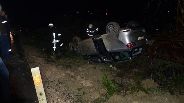 Tekirdağ'da aracın takla atması sonucu meydana gelen kazada 8 kişi yaralandı. 