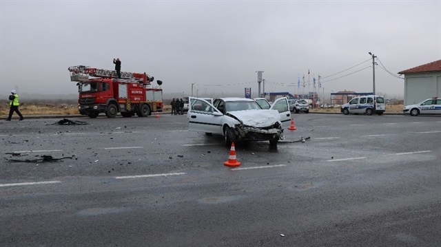 Niğde'de meydana gelen trafik kazası sonucunda 6 kişi yaralandı. 