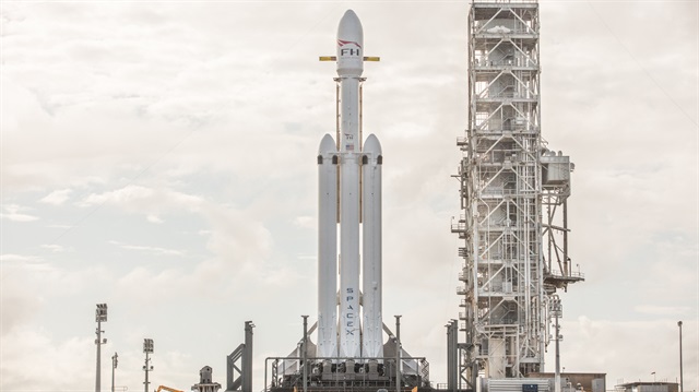 18 uçak gücündeki Falcon Heavy'den yeni görüntüler