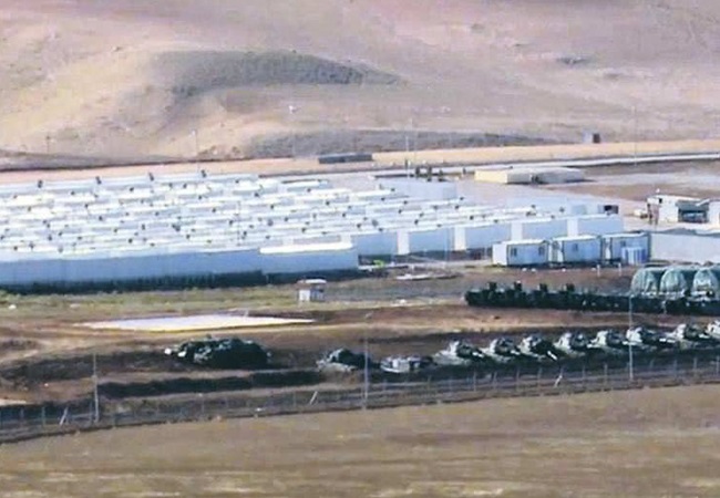 Türkiye'nin terörle mücadelesinde en önemli coğrafyalardan biri olan Irak'ta 10 askeri üssünde 2 bin 500 asker aktif görev alıyor.