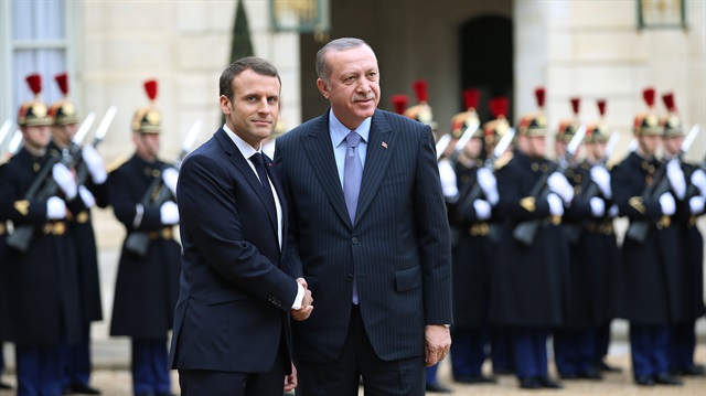 Cumhurbaşkanı Erdoğan'ı Fransız mevkidaşı Macron karşıladı.