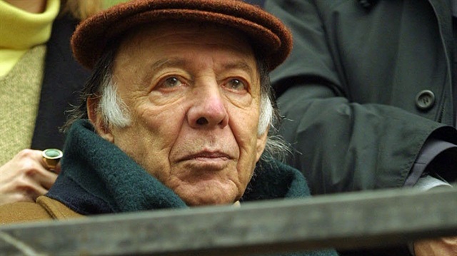 Demans hastalığıyla mücadele eden Münir Özkul 93 yaşında İstanbul'da vefat etti.