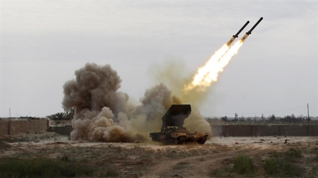 الحوثيون يعلنون إطلاق صاروخ باليستي على موقع عسكري في "السعودية"