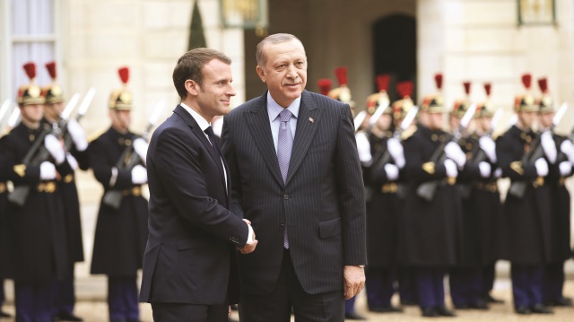 Füze anlaşması Paris’te Cumhurbaşkanı Erdoğan ile  Fransa Cumhurbaşkanı Macron arasında imzalandı.