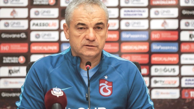 Trabzonspor Teknik Direktörü Rıza Çalımbay, sezonun ikinci yarısı için kamp yaptıkları Antalya'da basın toplantısı düzenledi.