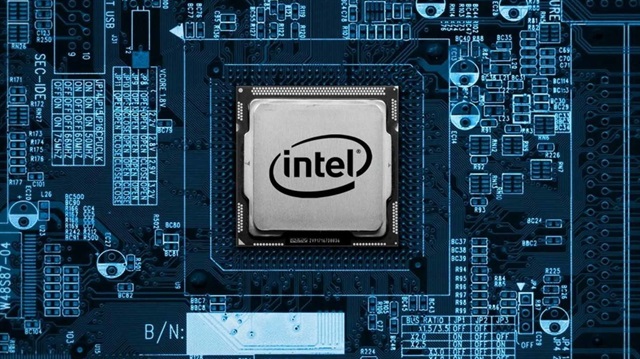 Intel, 10 yıllık güvenlik açığını kapatabilmek için işlemcilerini yavaşlatacak.