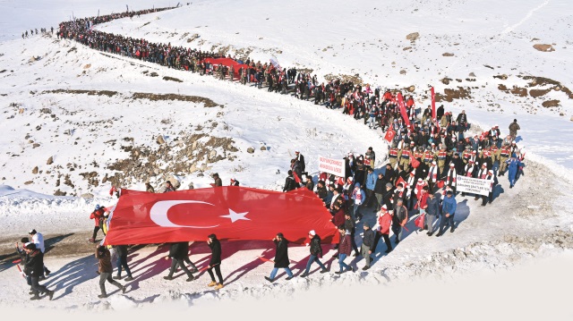 Türkiye Sarıkamış'ta şühedanın izinden yürüdü