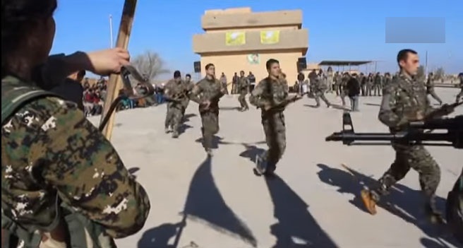 Pentagon ve CIA, Suriye’de PYD/PKK’lıları düzenli orduya çevirme yolunda ilk adımı attı. 'Sınır muhafızları' adı altında özel eğitim verilen 400 terörist, örgütün özel güçlerine katıldı. Terör örgütü yeni silahlı güce 'Kuzey Ordusu' adını verdi.