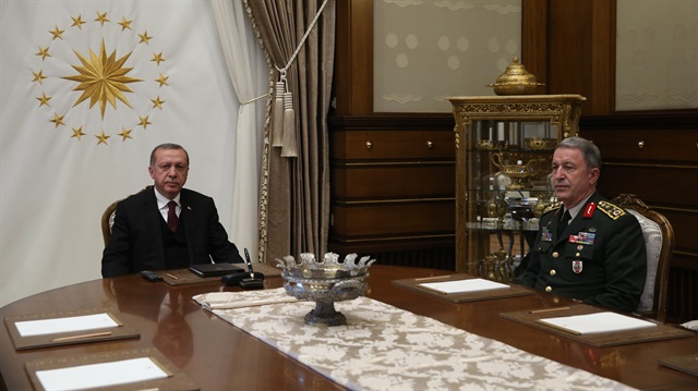 Arşiv: Cumhurbaşkanı Erdoğan ile Genelkurmay Başkanı Orgeneral Akar