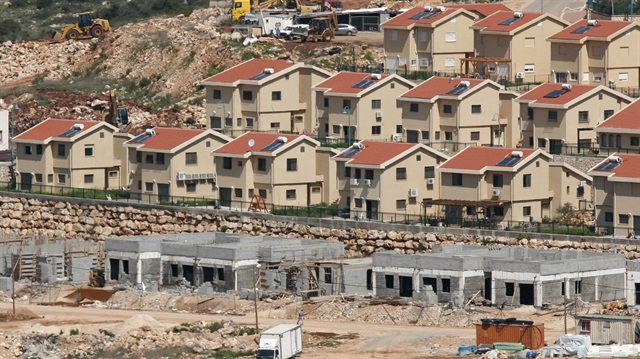 إسرائيل تُصادق على بناء مئات الوحدات الاستيطانية في الضفة