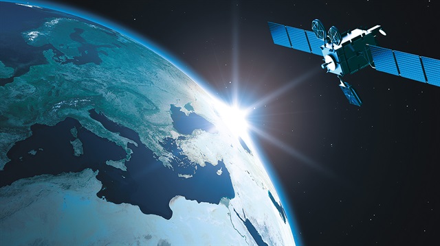 Düşük maliyetli uydu, Hindistan'a ait Polar Satellite Launch Vehicle uzay aracına yüklenen 31 yükten sadece biri.

