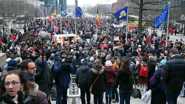 ناشطون في بروكسل يحتجون من أجل طالبي لجوء سوادنيين