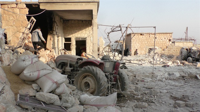 Airstrikes continue in Syria's Idlib