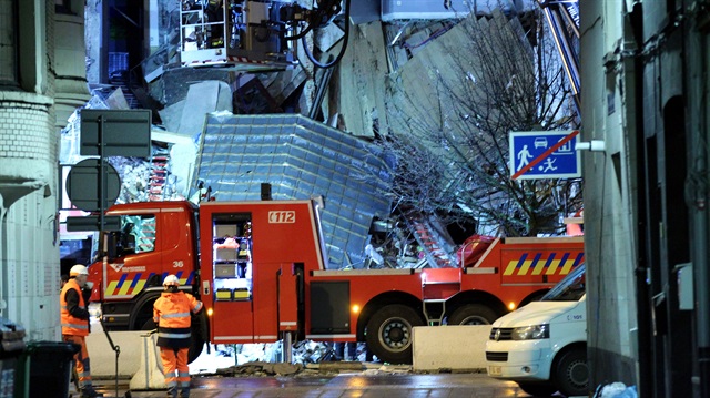 At least five people were injured late Monday when an explosion in Antwerp caused a residential building to collapse.