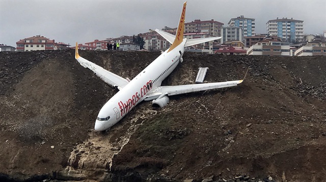 Trabzon'da pisten çıkan Pegasus uçağı.