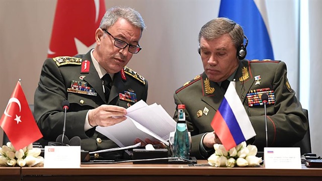 Genelkurmay Başkanı Orgeneral Akar ve Rusya Genelkurmay Başkanı Gerasimov.