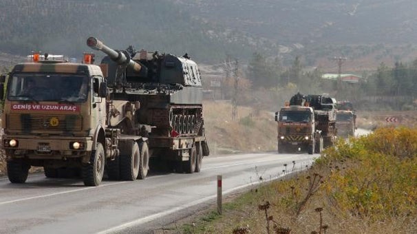 Afrin operasyonu için sınıra sevk edilen birlikler.