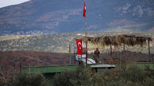 مزيد من القوات الخاصة التركية تصل الحدود مع سوريا