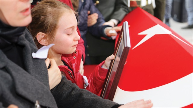 Isparta’da düşen CASA tipi uçakta şehit düşen Binbaşı Ümit Karamustafa ve Yüzbaşı Ali Şahin Odabaşı Ordu’da, Astsubay Ömer Kadir Arlı ise Eskişehir’de ebediyete uğurlandı.