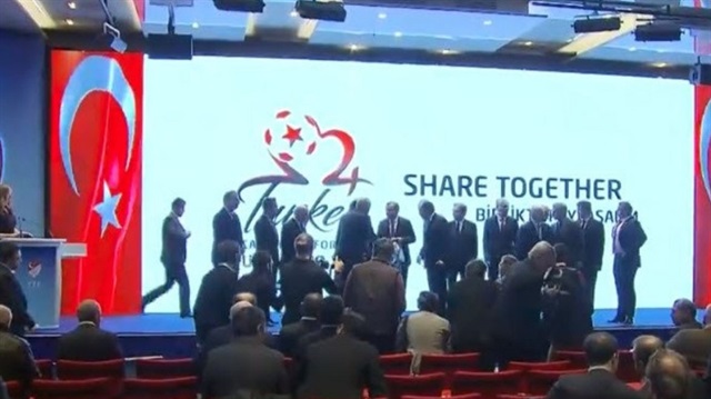Euro 2024 adaylığı logo ve slogan tanıtım toplantısı Riva'da gerçekleştirildi.