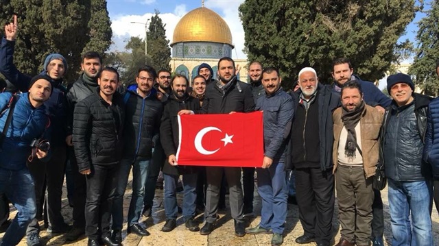Cuma namazının ardından İşgalci İsrail polisinin gözaltına aldığı Türk vatandaşları