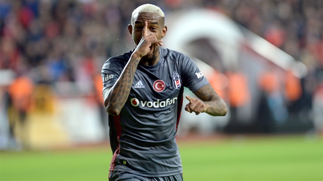 Talisca, performansıyla Beşiktaş'ın Antalyaspor maçındaki yıldızı oldu. 