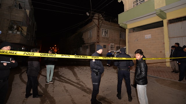 Kilis'te, kent merkezine Suriye'nin Afrin bölgesinden ateşlenen 4 roket düştü