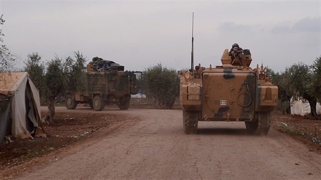 عاجل أطلقت القوات المسلحة التركية عملية برية من منطقة إعزاز التي تقع شرق عفرين في إطار عملية "غصن الزيتون",