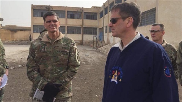 U.S. Commander of the Central Command (CENTCOM) General Joseph L. Votel in Raqqa