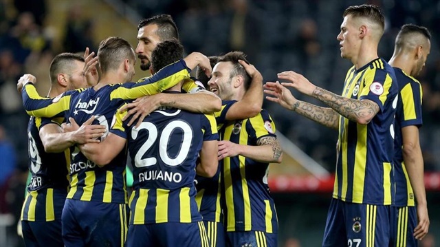 Fenerbahçe topladığı 36 puanla ligde 3. sırada yer alıyor.