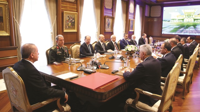 Cumhurbaşkanı Erdoğan başkanlığındaki toplantıda operasyonda gelinen aşama ve izlenecek yol haritası masaya yatırıldı. 